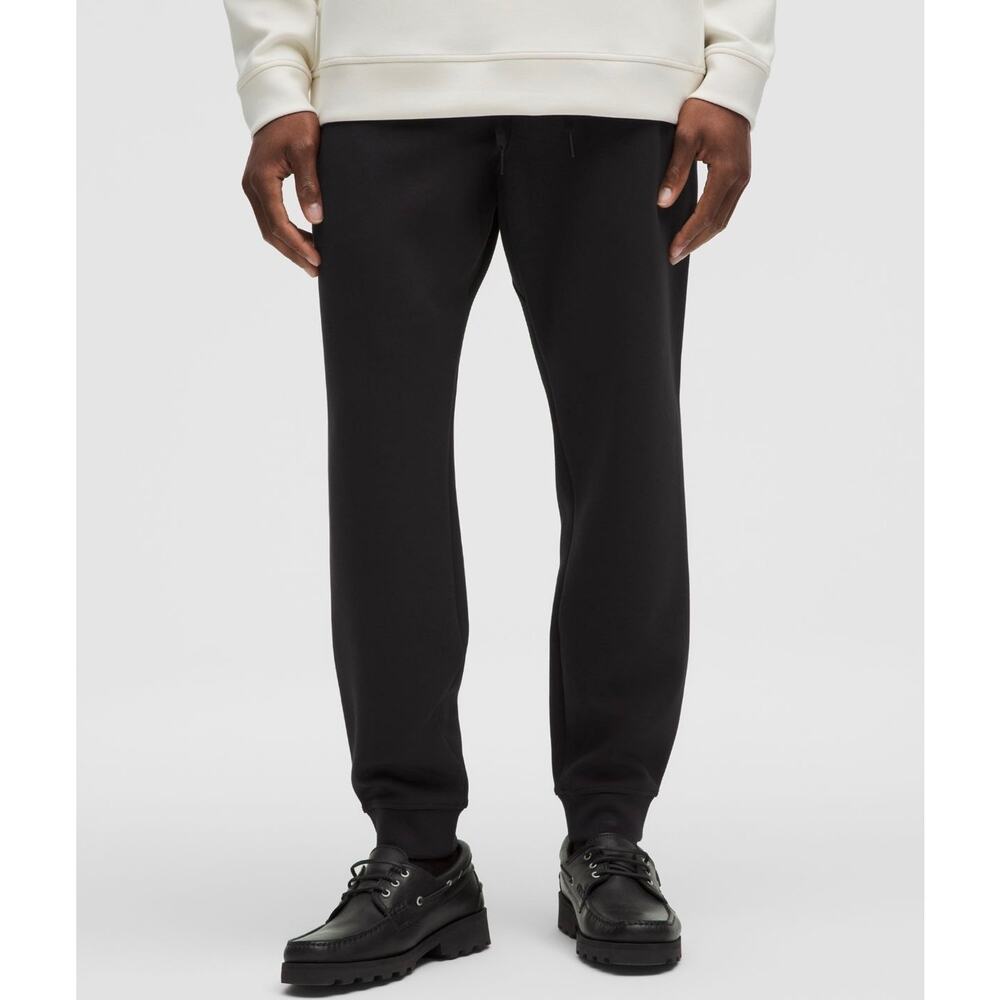 Lululemon Smooth Spacer Jogger Shorter 27" Black Sz L